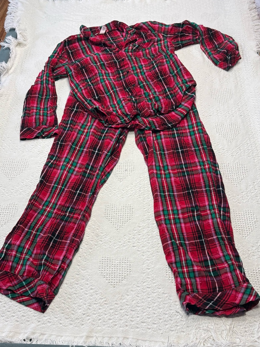 Victoria’s Secret Plaid Pajama Set (BOTH M)